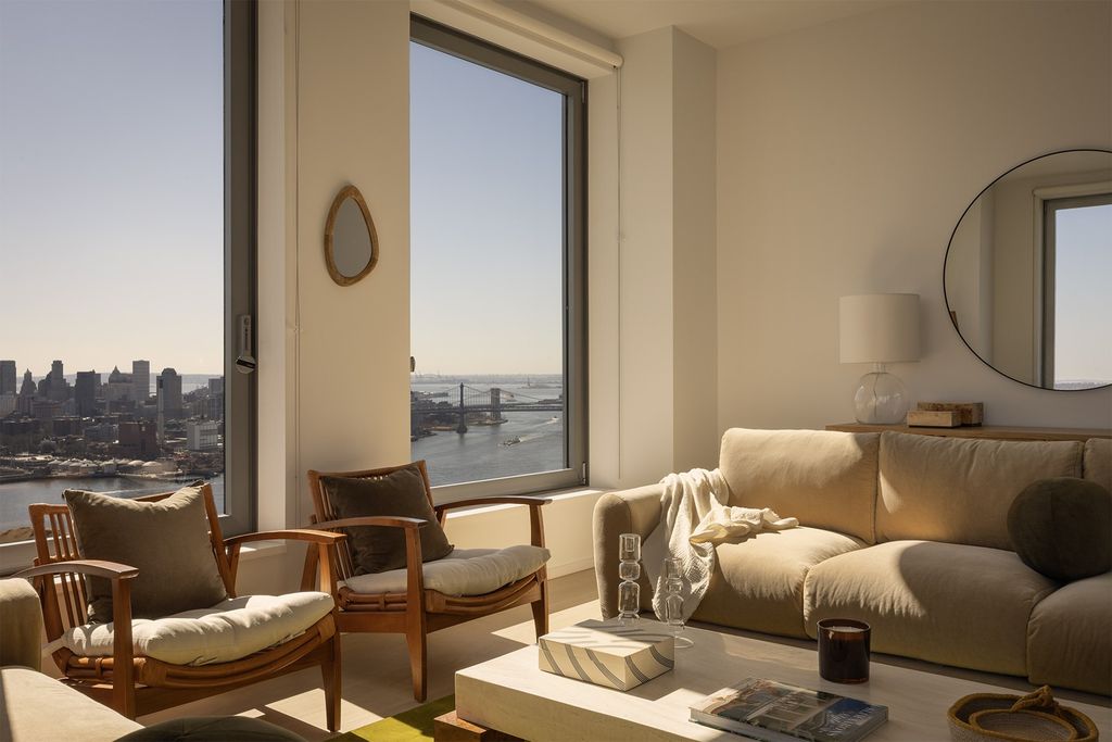 Property photo 1 of 31