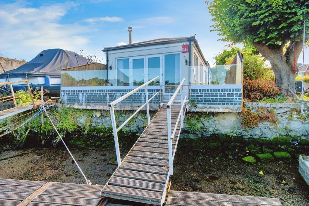 Property photo 1 of 15 Photo