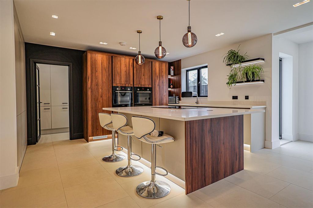 Property photo 3 of 28 980A2702.Jpg