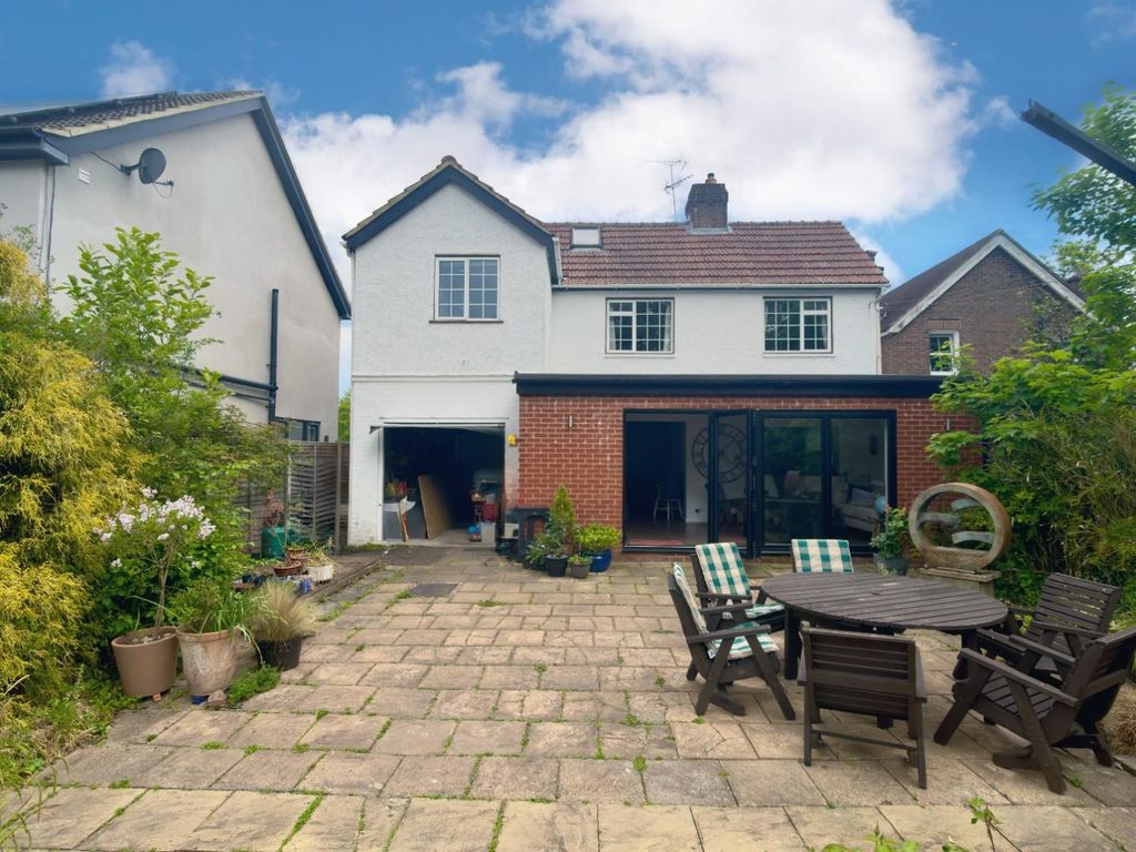 Additional image 32 of 4 bed detached house for saleHorsham Road, Crawley RH11