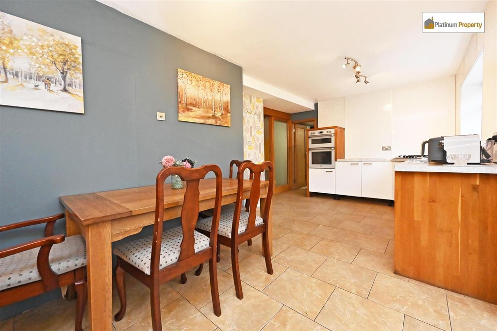 Property photo 3 of 20 Rhm_5096.Jpg