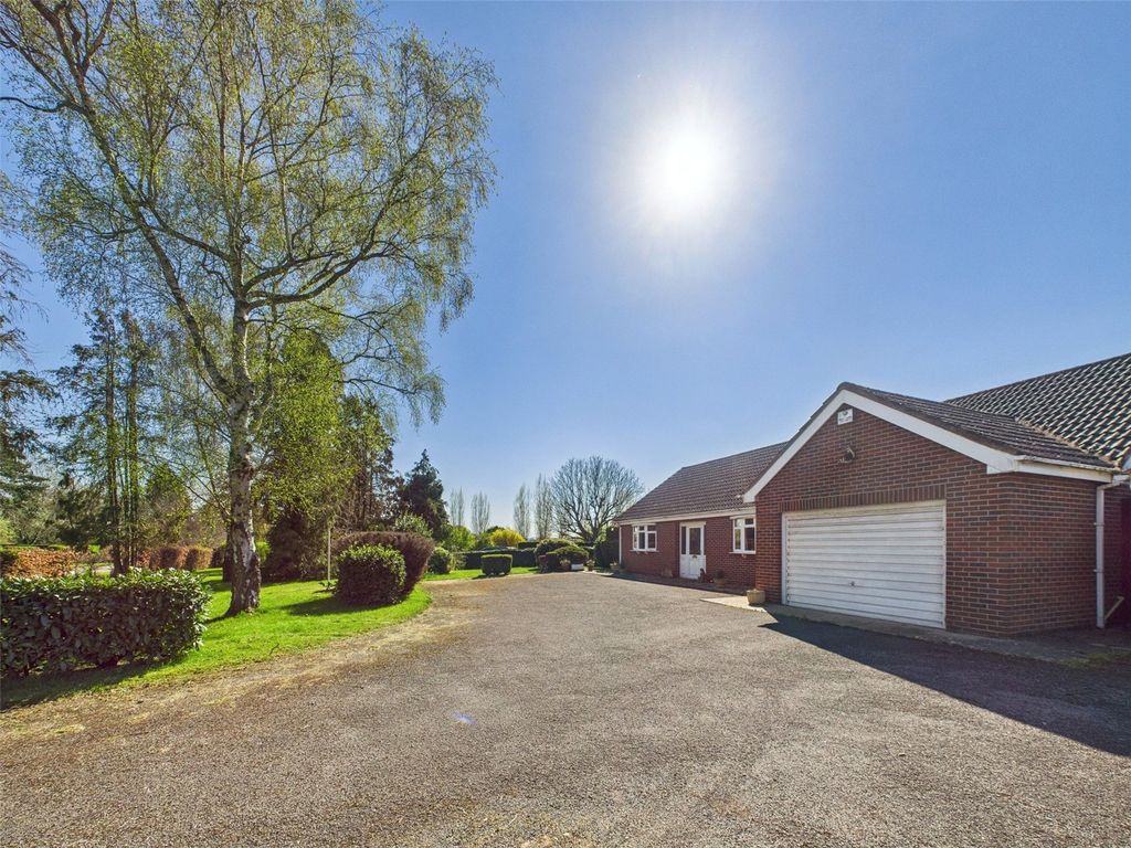 Property photo 3 of 19 Picture No. 06