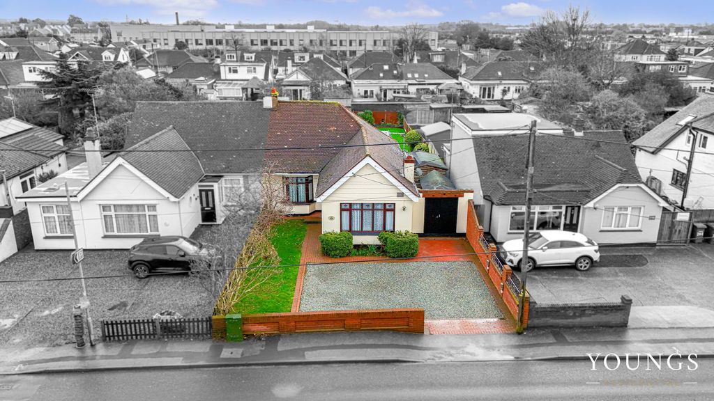 Property photo 2 of 26