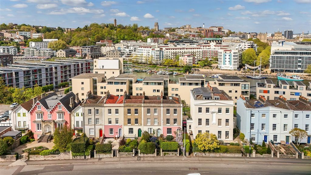 Property photo 2 of 24 Ph30_6526401.Jpg