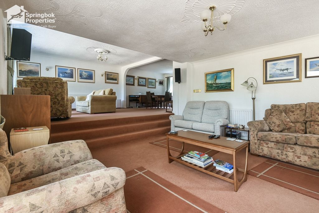 Property photo 3 of 20 Image 2