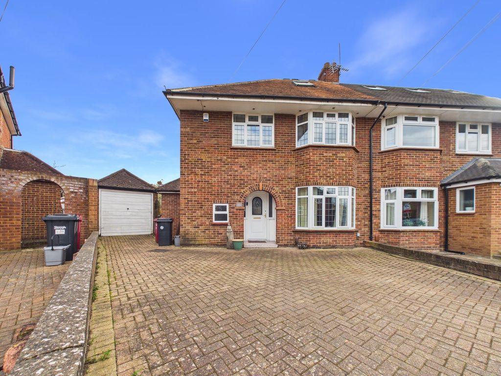 Property photo 1 of 14 Front