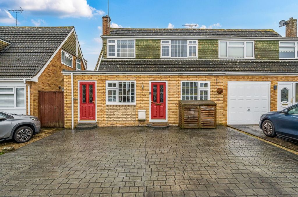 Property photo 1 of 12 1393818169664Fca721d0