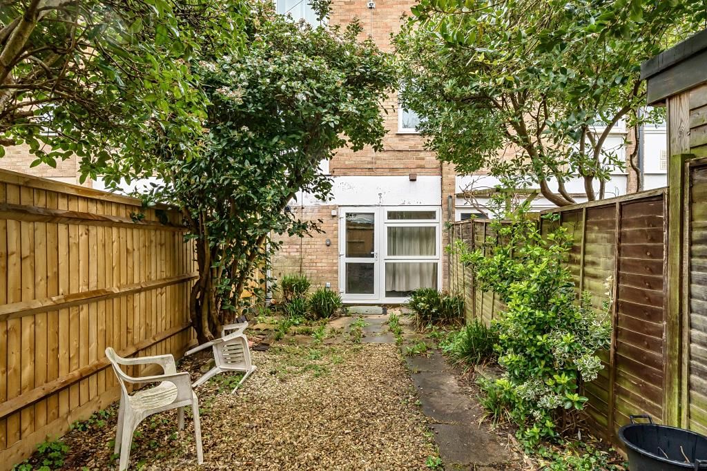 Property photo 1 of 12 External