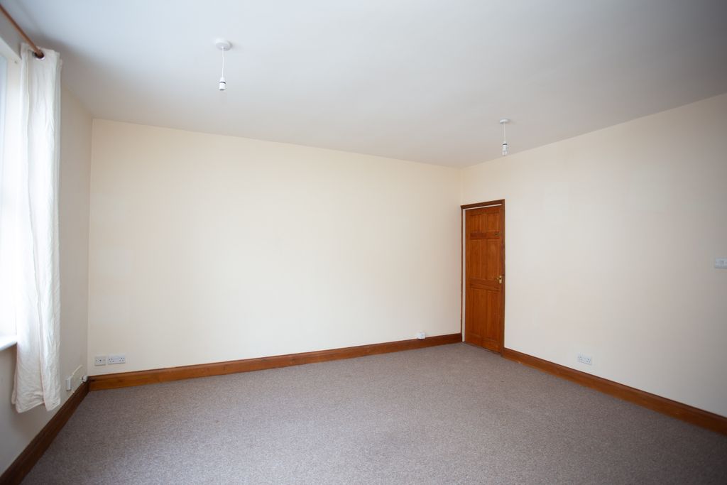 Property photo 3 of 10 Img_6390