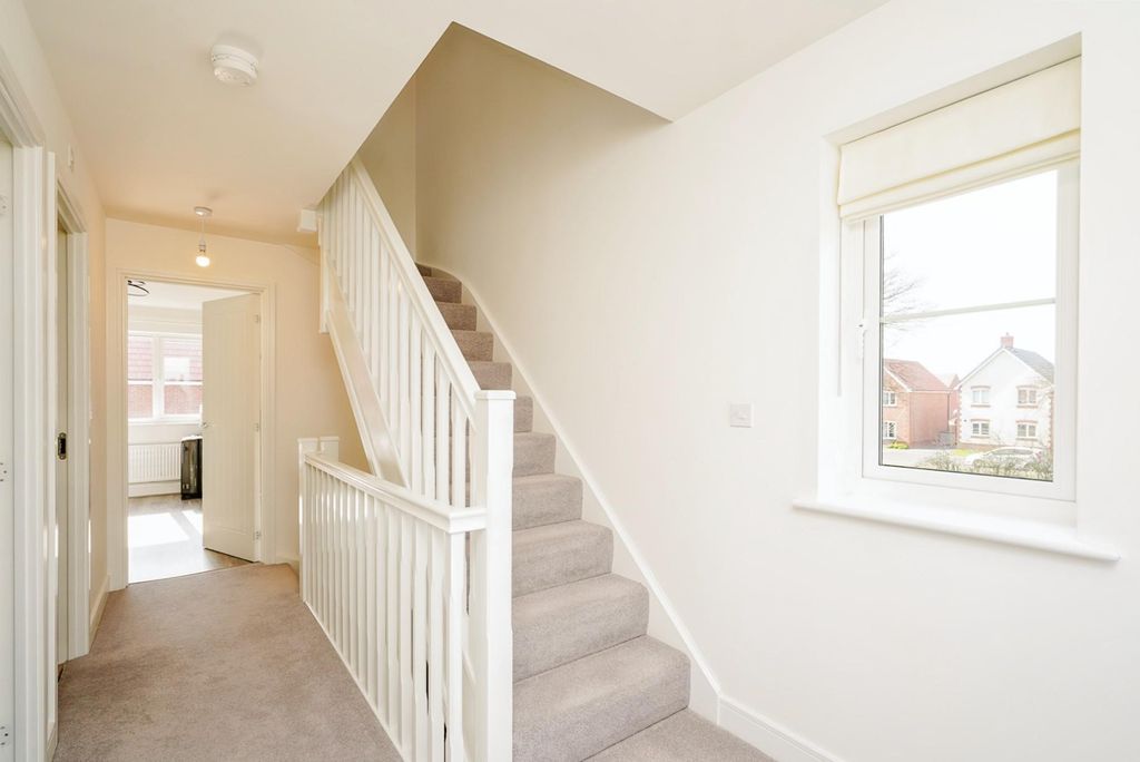 Property photo 2 of 14 Image