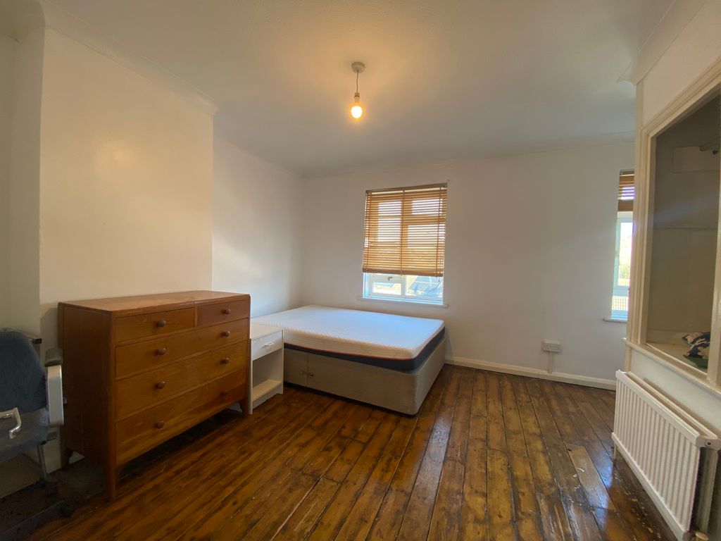 Property photo 3 of 11 Image