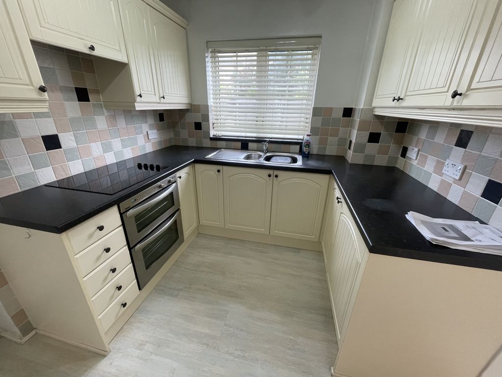 Property photo 2 of 11 Img_9963