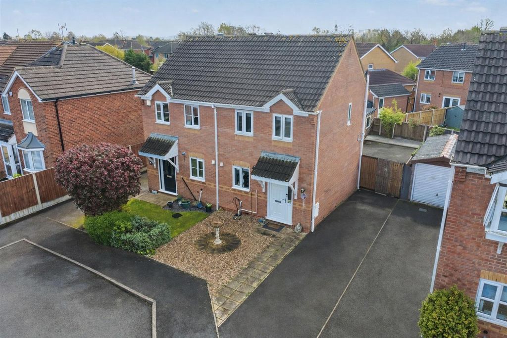 Property photo 1 of 15 Drone.Png
