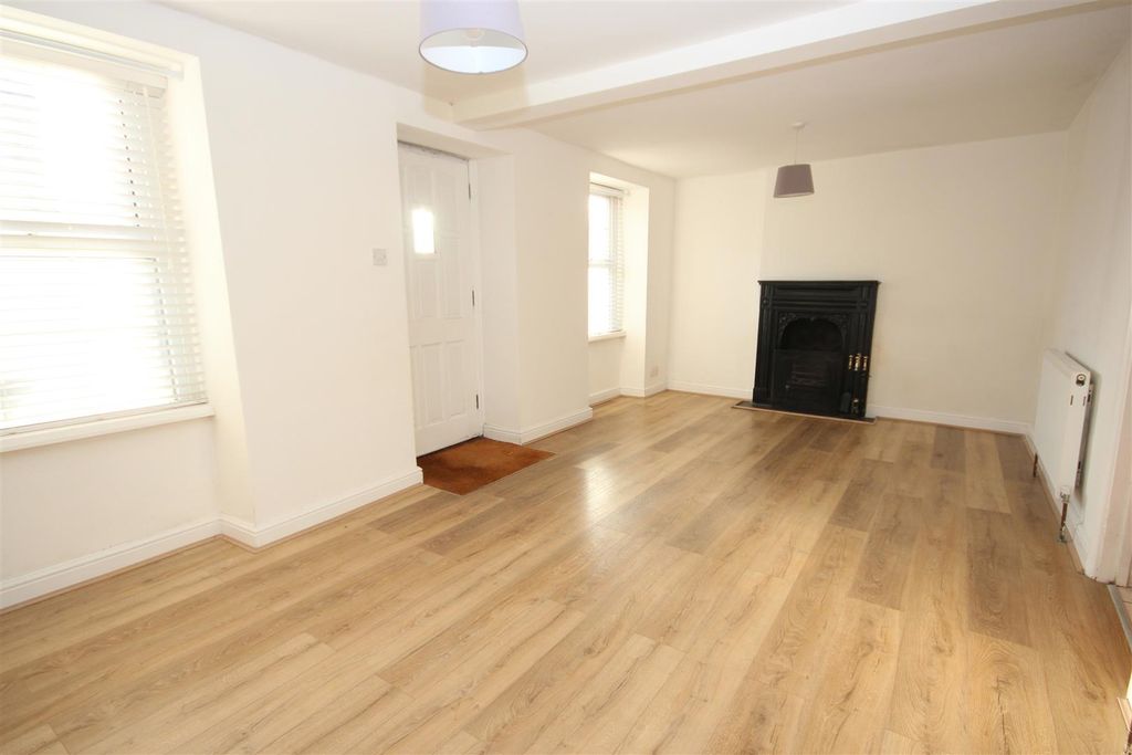 Property photo 3 of 12 Img_9050.Jpg