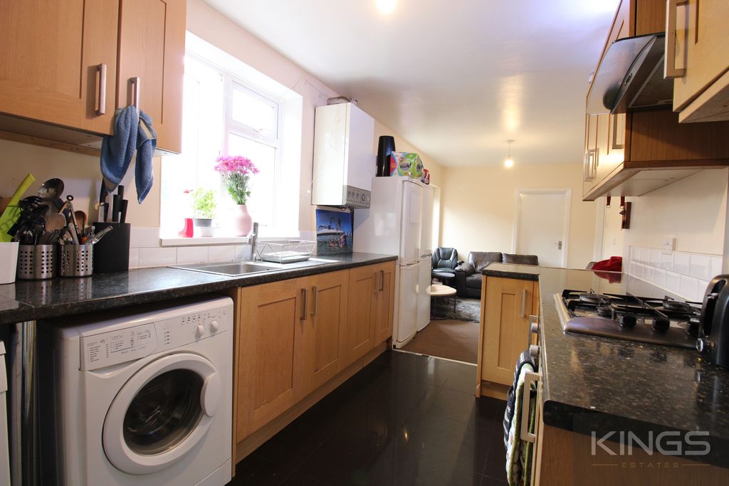 Property photo 2 of 14