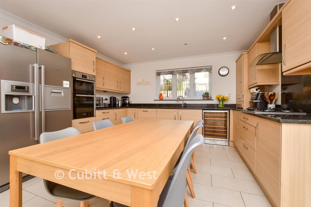 Property photo 2 of 20 Kitchen/Diner