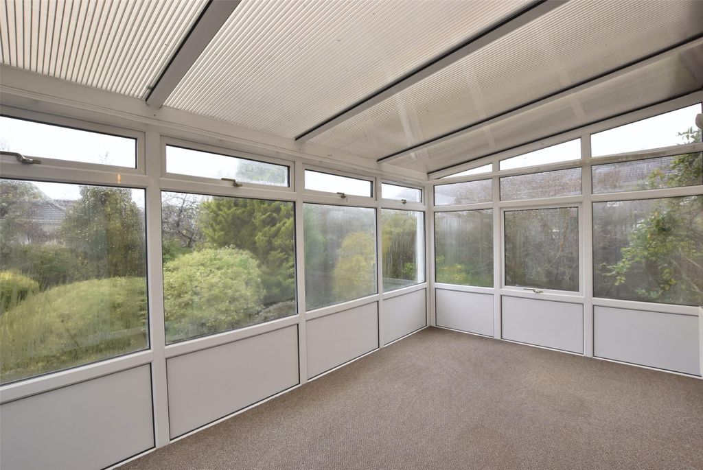 Property photo 3 of 8 Conservatory