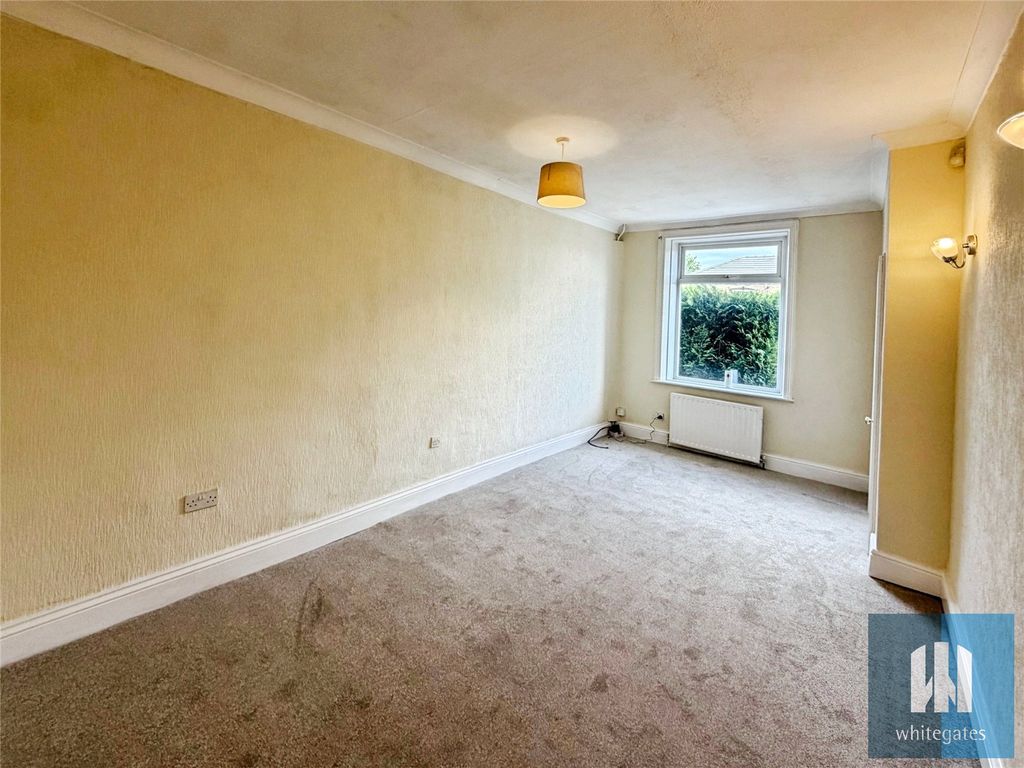 Property photo 3 of 22 Picture No. 08