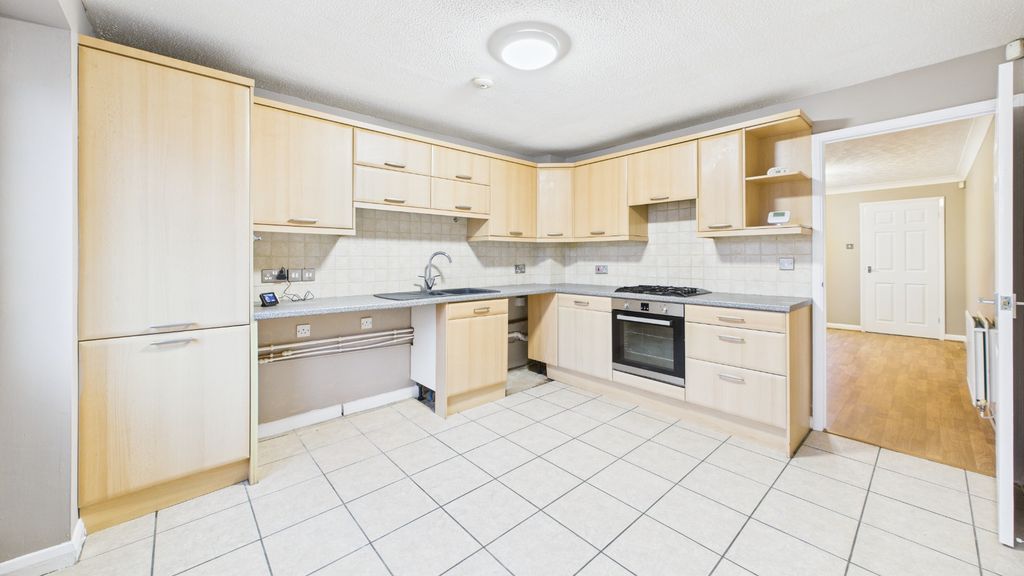 Property photo 3 of 15 4455626