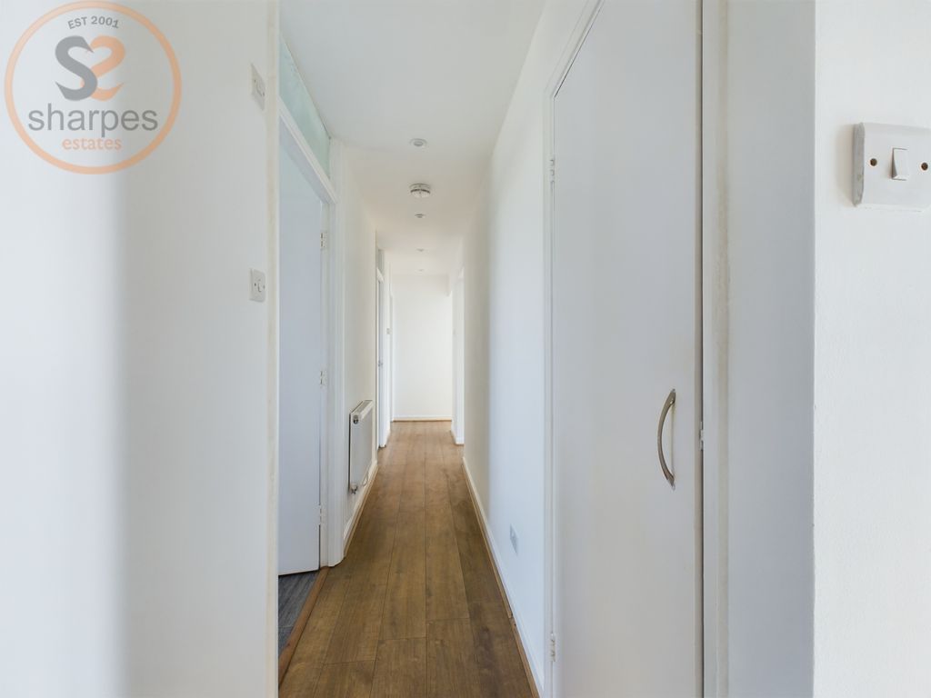 Property photo 2 of 13 Cam03524G0-Pr0042-Still001