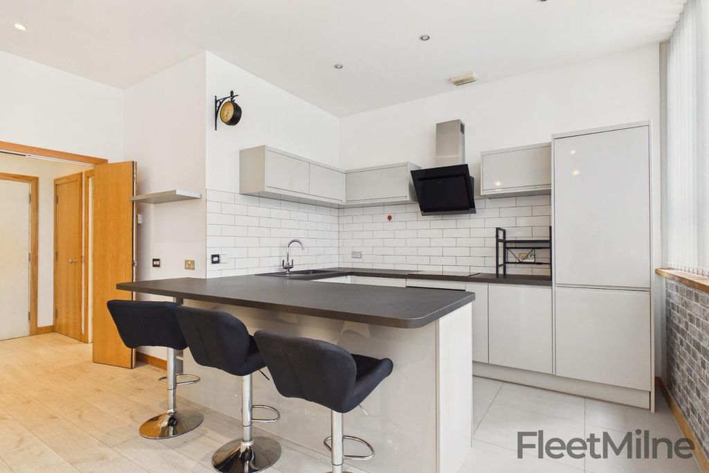 Property photo 3 of 15 Kitchen