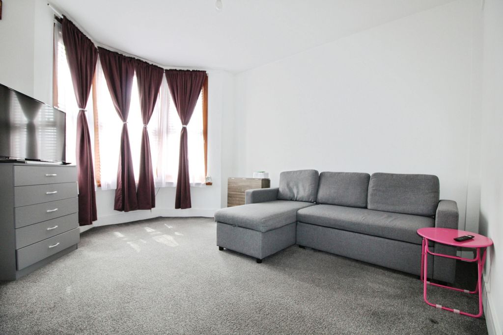 Property photo 1 of 8 5511Fa57-Img_7337.Jpg
