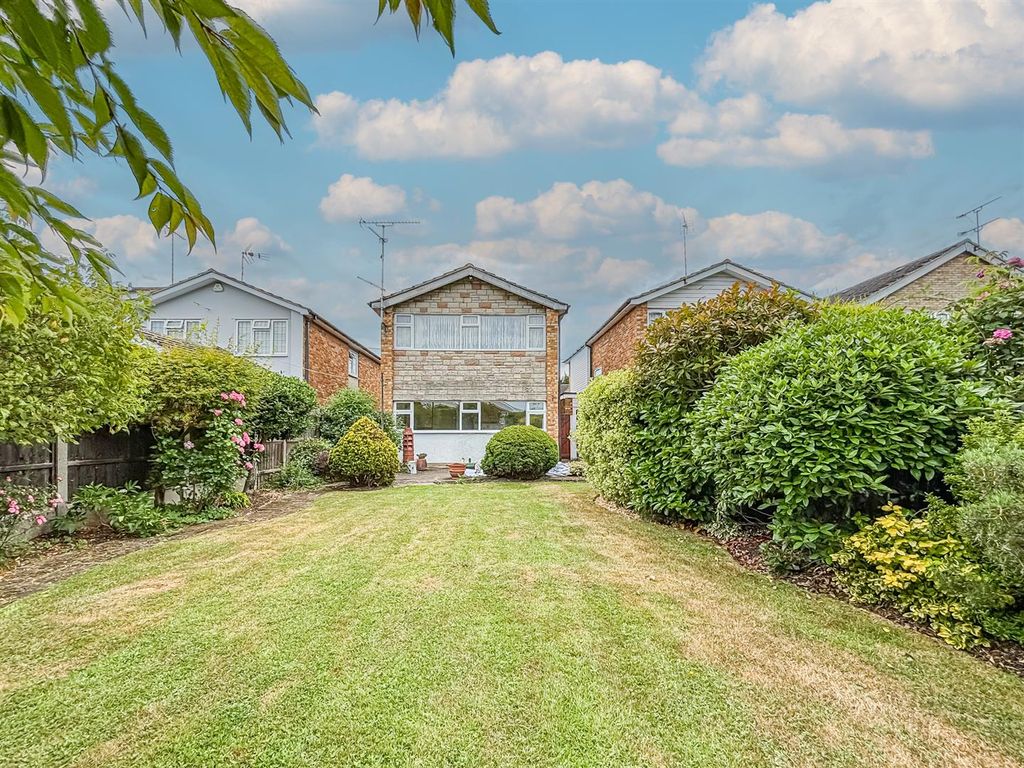 Property photo 2 of 19