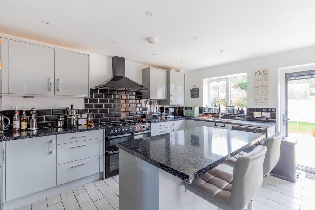 Property photo 3 of 27 Willows House (5 Of 29).Jpg