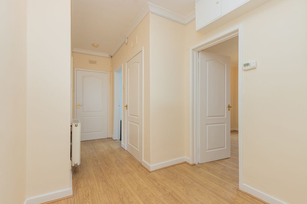 Property photo 3 of 30