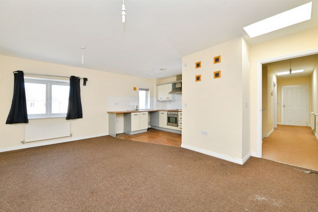 Property photo 2 of 19