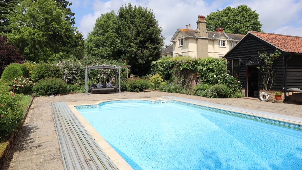 Property photo 3 of 42 Img_0656