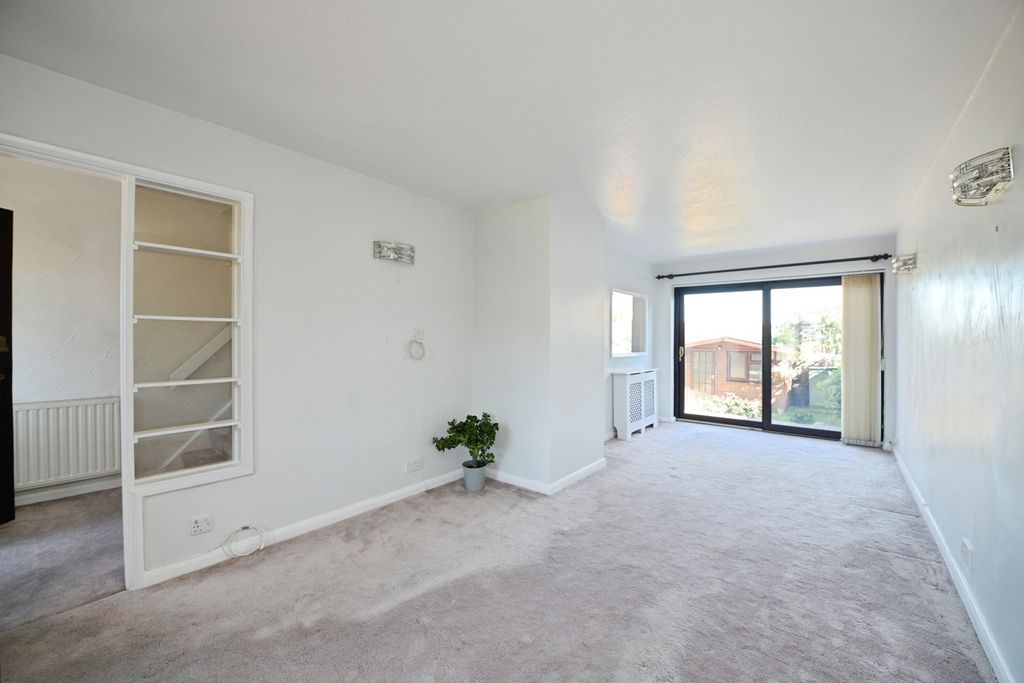 Property photo 3 of 22 Pbox-Img.Jpg
