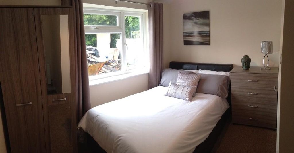 Property photo 1 of 7 Bedroom.Jpg