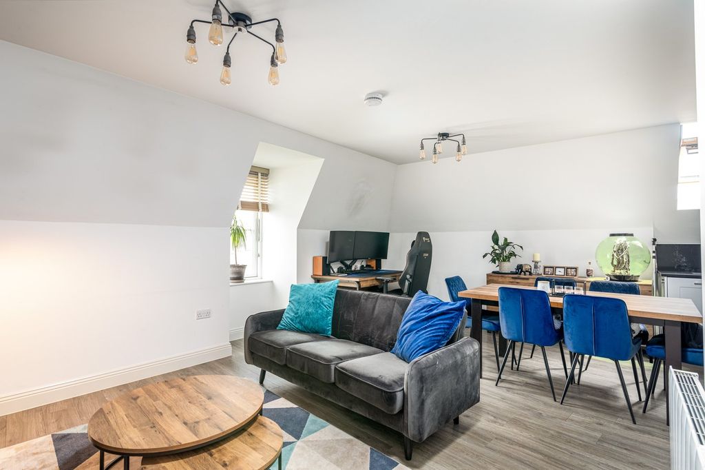 Additional image 6 of 1 bed flat for salePrinces Tower Road, St Saviour JE2