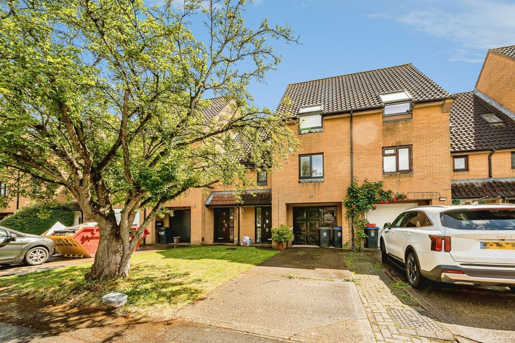 Property photo 1 of 19