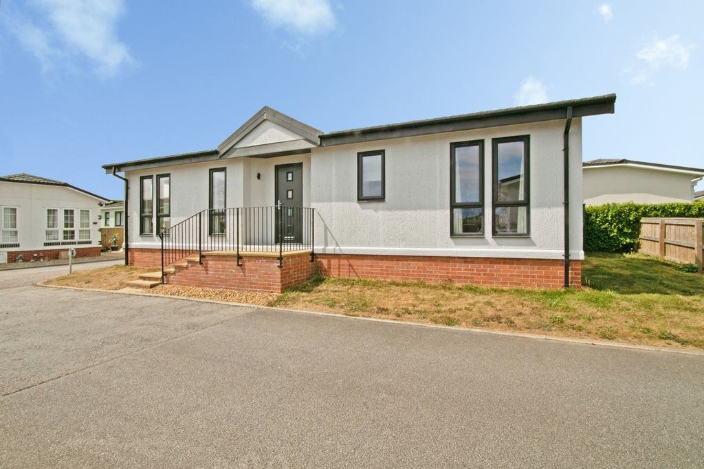 Property photo 1 of 12 Pbox-Img.Jpg
