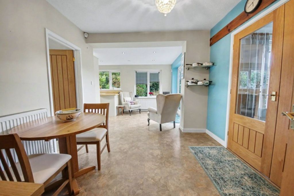 Property photo 2 of 22