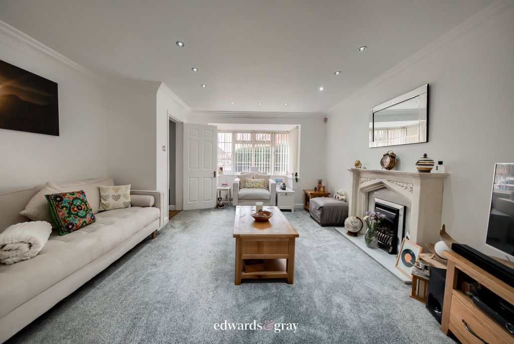 Property photo 3 of 22