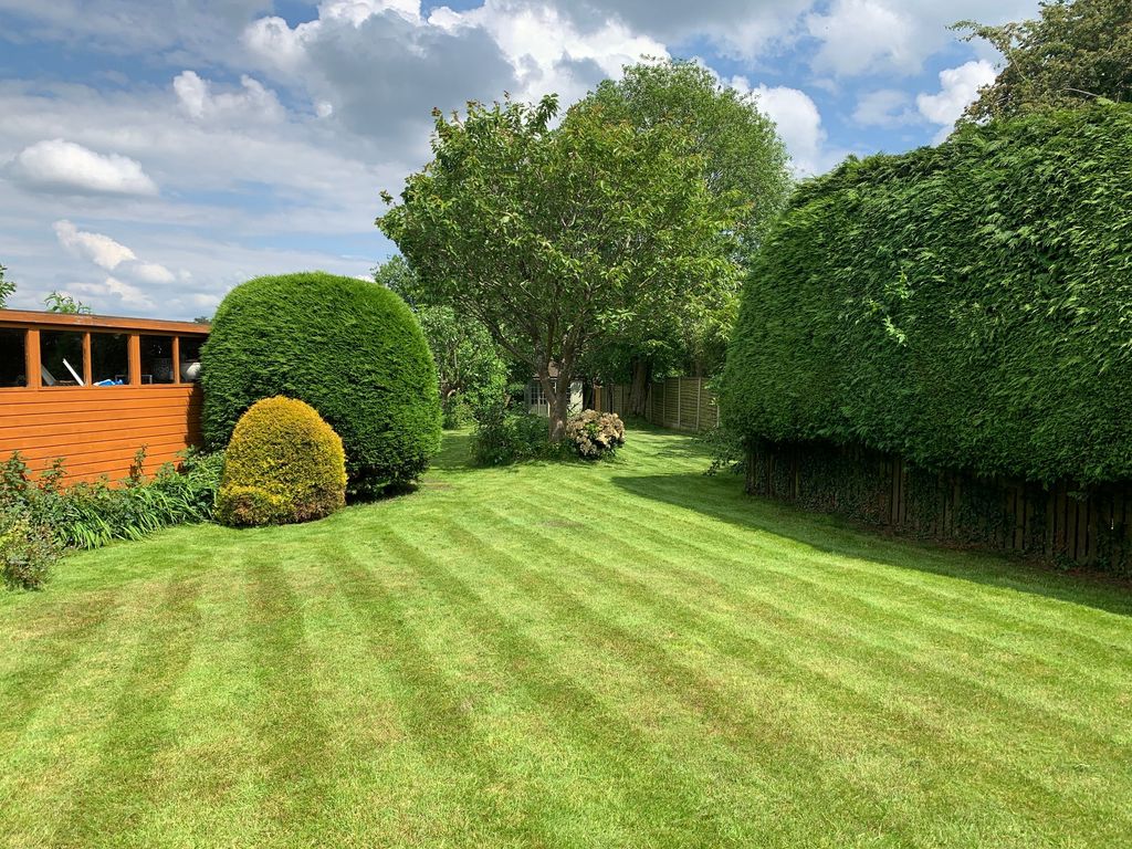 Property photo 3 of 35