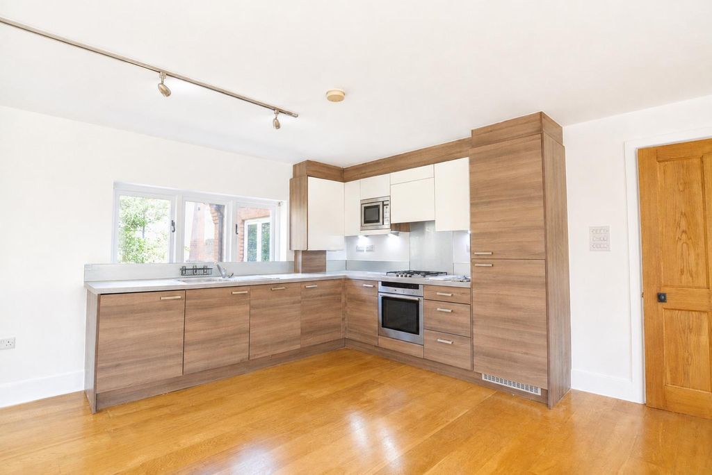 Property photo 2 of 10 860Ceedb-0Ecb-4Eb2-A6Ea-Ab09Abf34579.Png