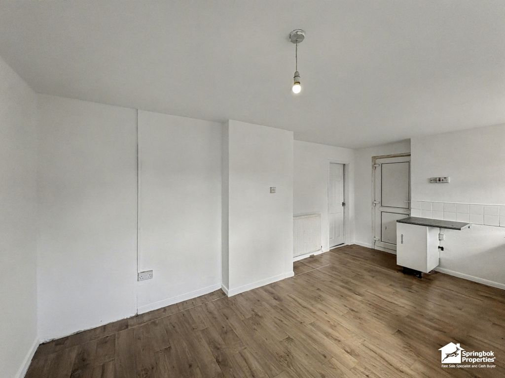 Property photo 3 of 14 Image 2