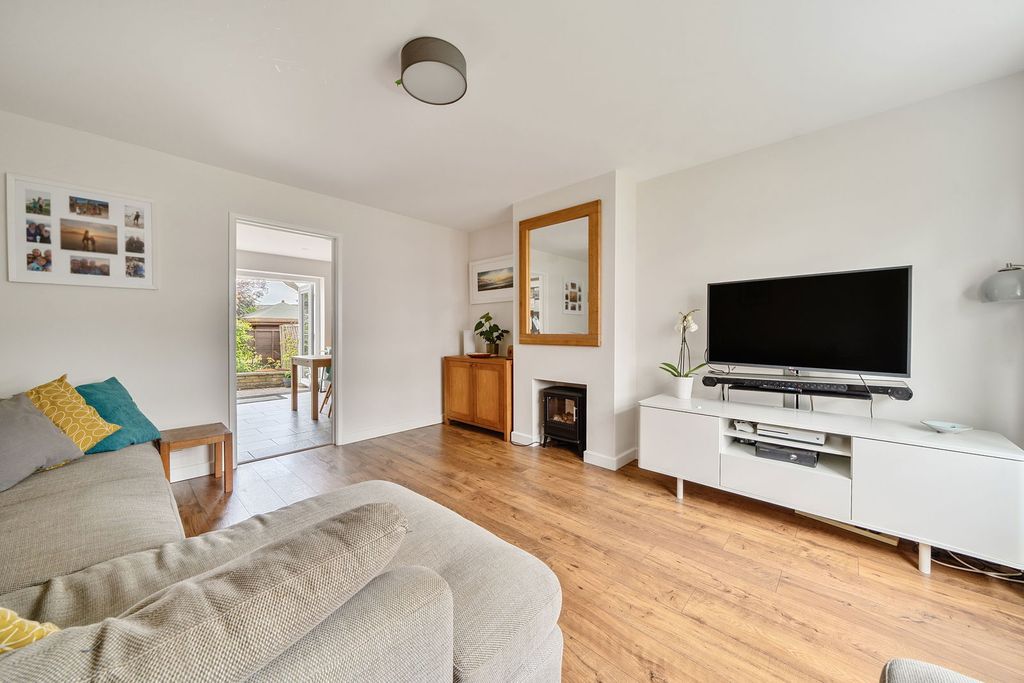 Property photo 2 of 16