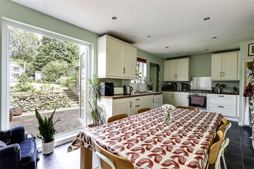 Property photo 3 of 13 Picture No. 05