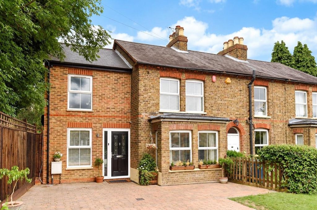 Property photo 2 of 43