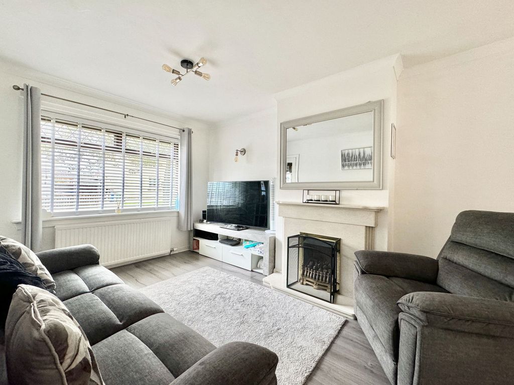 Property photo 2 of 26