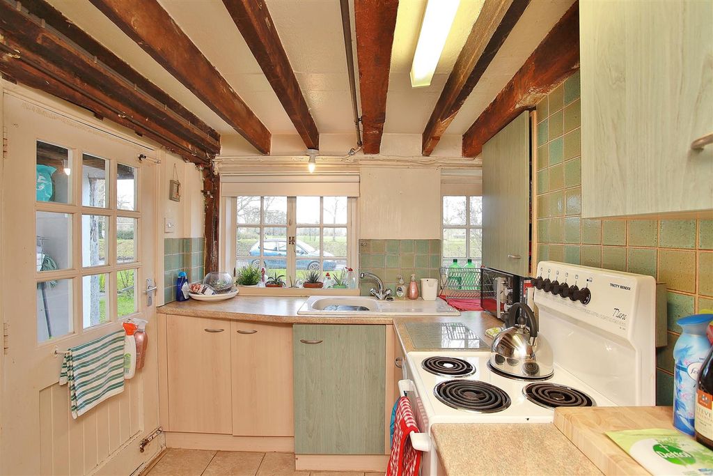 Property photo 2 of 9