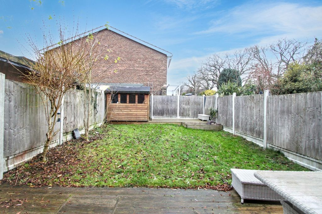 Property photo 2 of 19