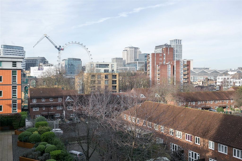 Property photo 2 of 18 Picture No. 12