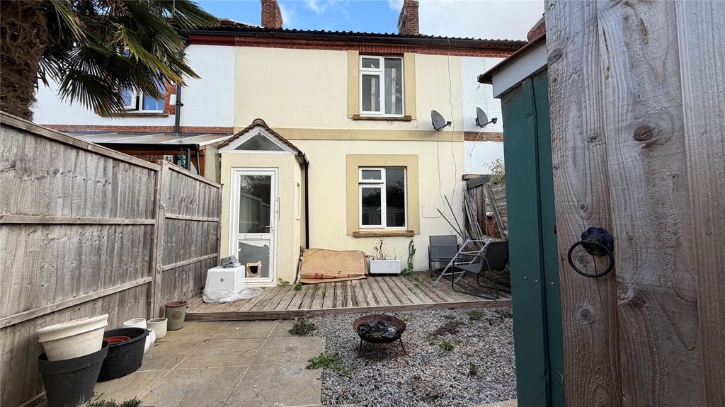 Property photo 1 of 17 Picture No. 01