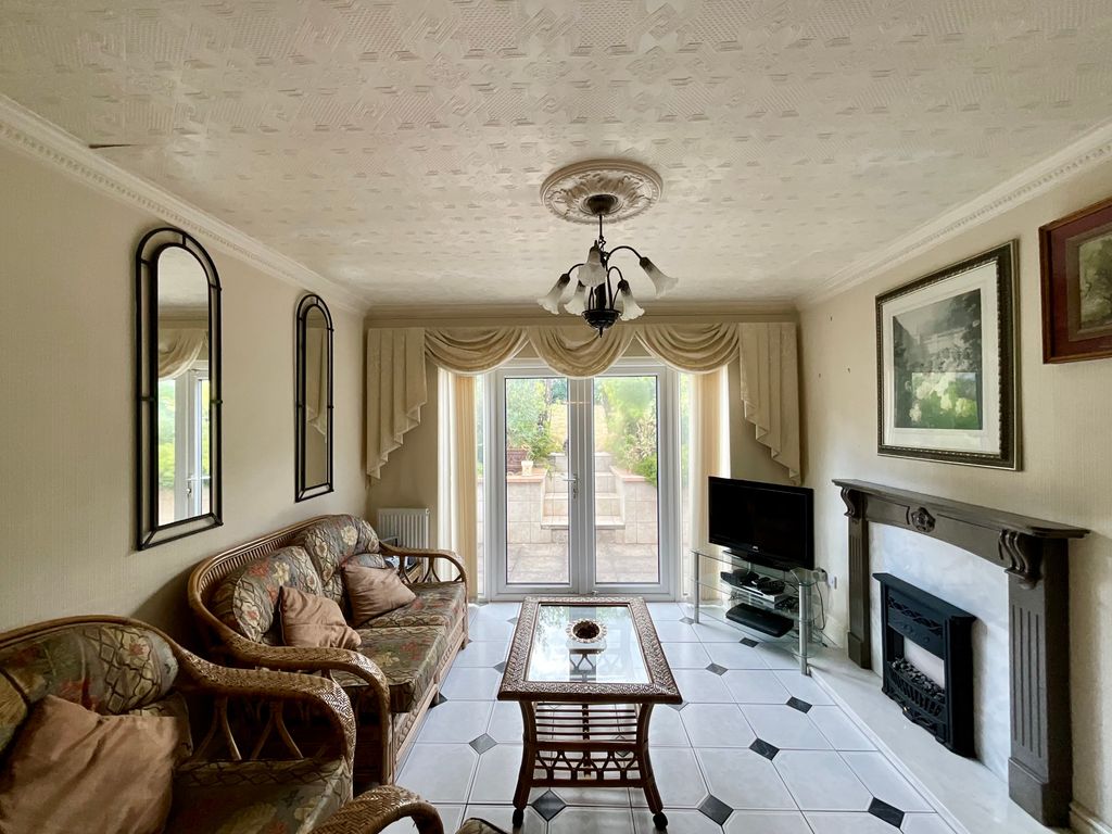 Property photo 2 of 27 Img_1347